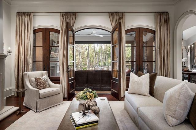 5250 London Drive, Atlanta, GA 30327