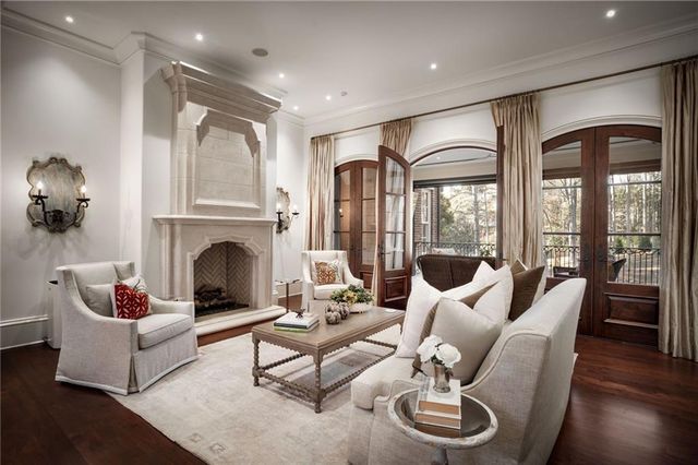 5250 London Drive, Atlanta, GA 30327