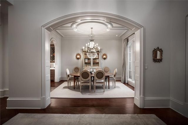 5250 London Drive, Atlanta, GA 30327