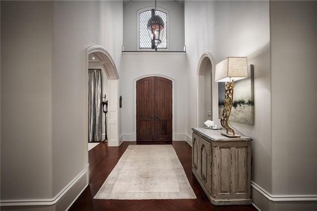 5250 London Drive, Atlanta, GA 30327