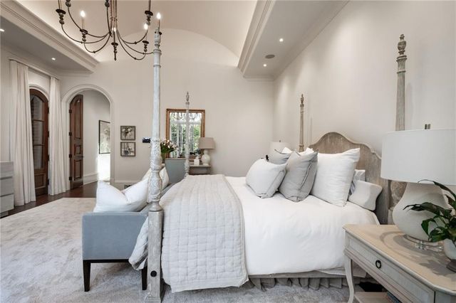 5250 London Drive, Atlanta, GA 30327