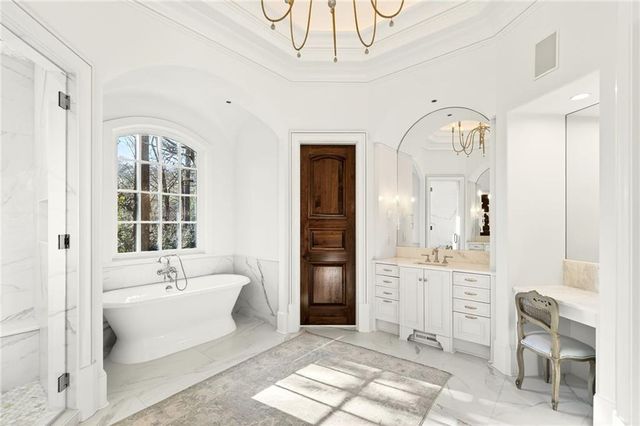 5250 London Drive, Atlanta, GA 30327