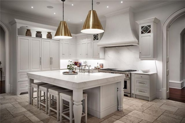 5250 London Drive, Atlanta, GA 30327