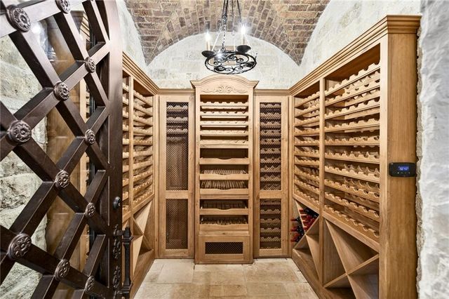 5250 London Drive, Atlanta, GA 30327