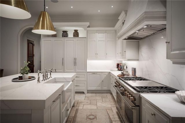 5250 London Drive, Atlanta, GA 30327