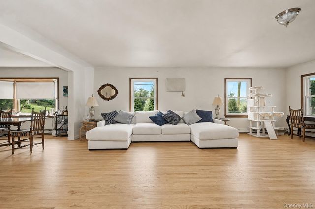 127 Highland Avenue, Verplanck, NY 10596