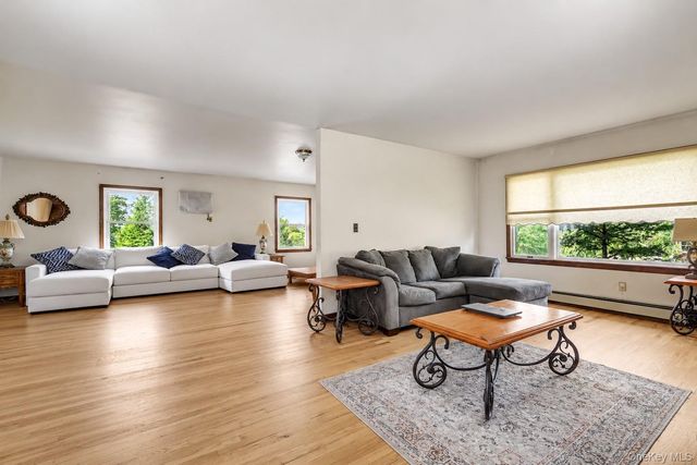 127 Highland Avenue, Verplanck, NY 10596