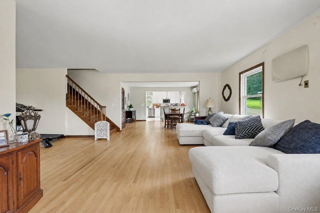 127 Highland Avenue, Verplanck, NY 10596