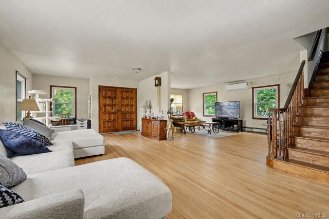 127 Highland Avenue, Verplanck, NY 10596