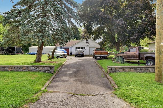 127 Highland Avenue, Verplanck, NY 10596
