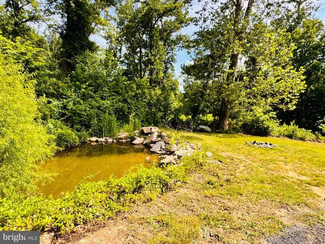 839 NEEDMORE RD, Martinsburg, WV 25403