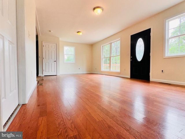839 NEEDMORE RD, Martinsburg, WV 25403