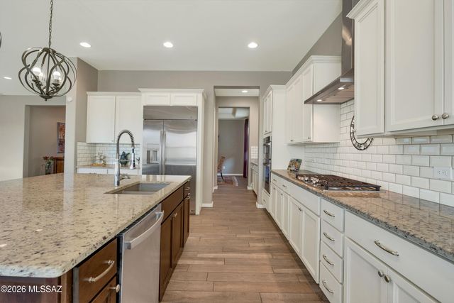 13683 N Hidden Springs Drive, Oro Valley, AZ 85755