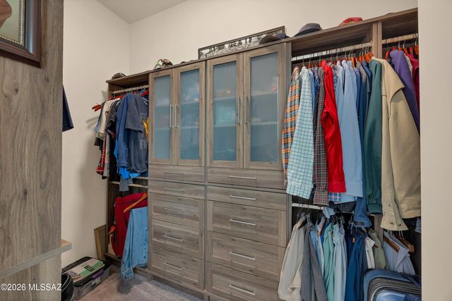 13683 N Hidden Springs Drive, Oro Valley, AZ 85755