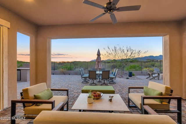 13683 N Hidden Springs Drive, Oro Valley, AZ 85755