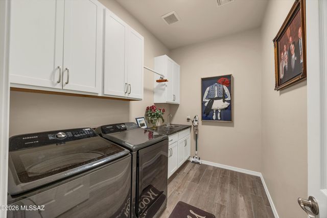 13683 N Hidden Springs Drive, Oro Valley, AZ 85755