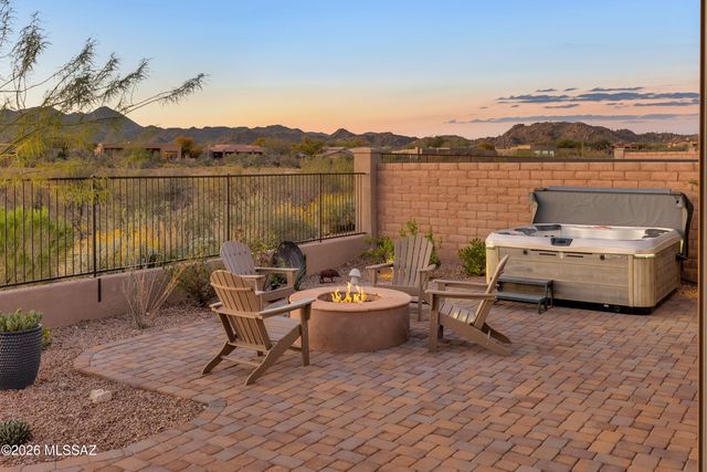 13683 N Hidden Springs Drive, Oro Valley, AZ 85755