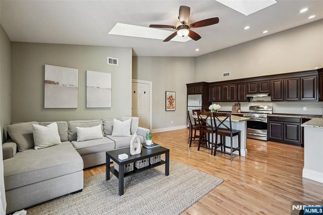 1088 Ash Drive 1088, Mahwah, NJ 07430