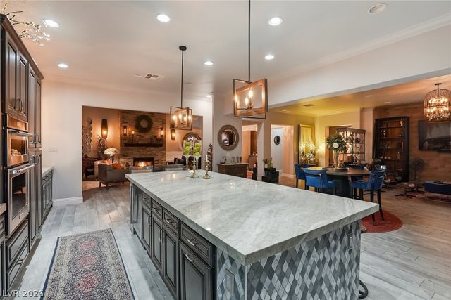 8713 Long Winter Court, Las Vegas, NV 89131