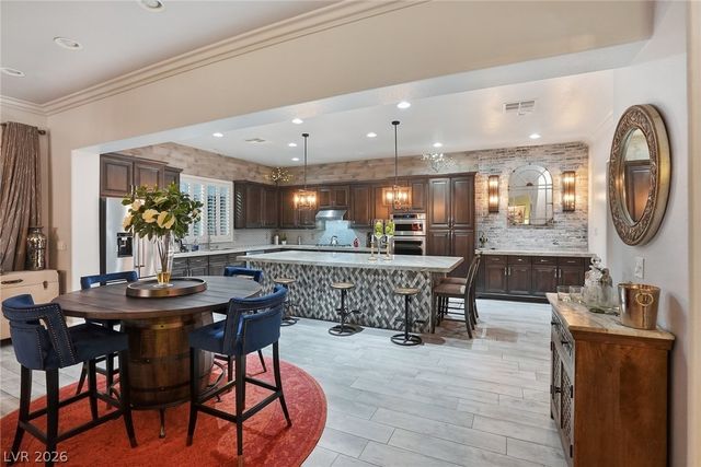 8713 Long Winter Court, Las Vegas, NV 89131