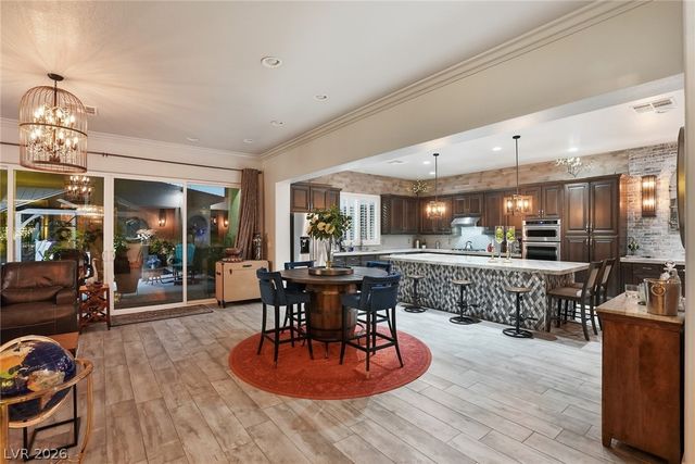 8713 Long Winter Court, Las Vegas, NV 89131