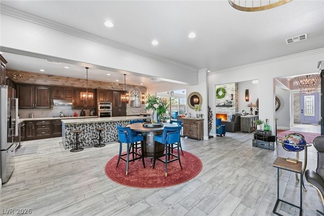 8713 Long Winter Court, Las Vegas, NV 89131