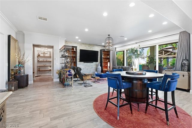 8713 Long Winter Court, Las Vegas, NV 89131