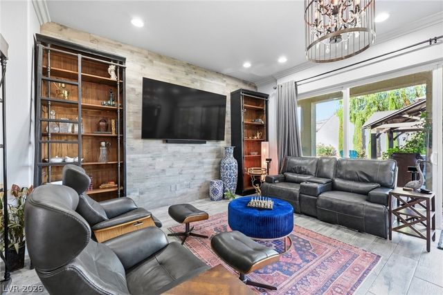 8713 Long Winter Court, Las Vegas, NV 89131