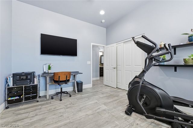 8713 Long Winter Court, Las Vegas, NV 89131