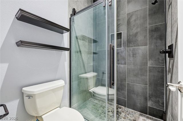 8713 Long Winter Court, Las Vegas, NV 89131