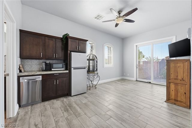 8713 Long Winter Court, Las Vegas, NV 89131