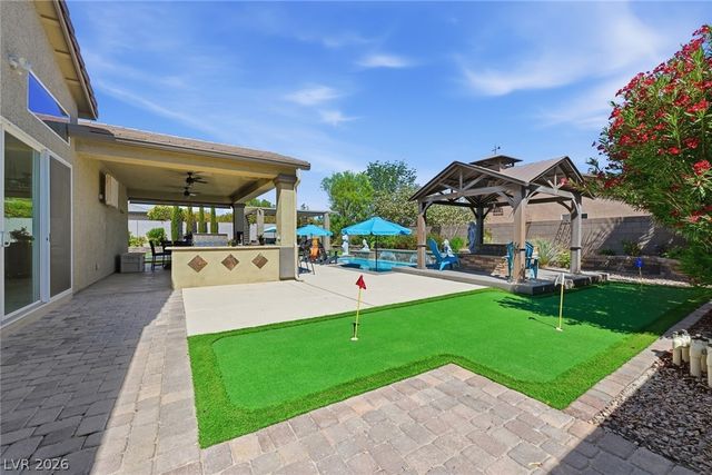 8713 Long Winter Court, Las Vegas, NV 89131