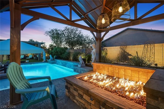 8713 Long Winter Court, Las Vegas, NV 89131