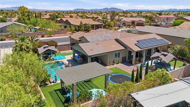 8713 Long Winter Court, Las Vegas, NV 89131