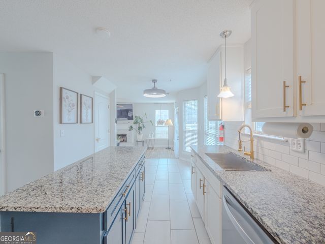 721 Fieldstream Way, Stockbridge, GA 30281