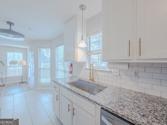 721 Fieldstream Way, Stockbridge, GA 30281