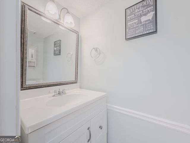 721 Fieldstream Way, Stockbridge, GA 30281