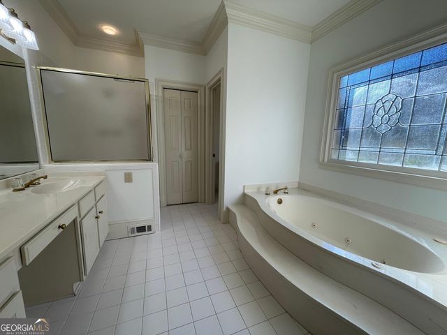 5338 Dunwoody Club Creek, Dunwoody, GA 30360