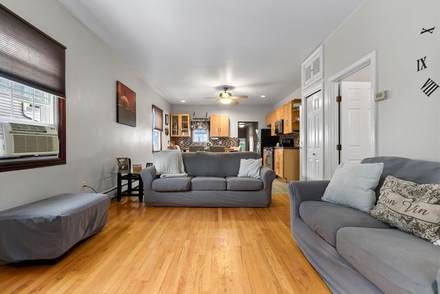 23 Chestnut St 3L, Chelsea, MA 02150