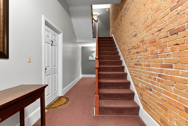 23 Chestnut St 3L, Chelsea, MA 02150