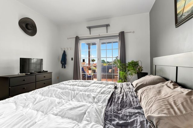 23 Chestnut St 3L, Chelsea, MA 02150