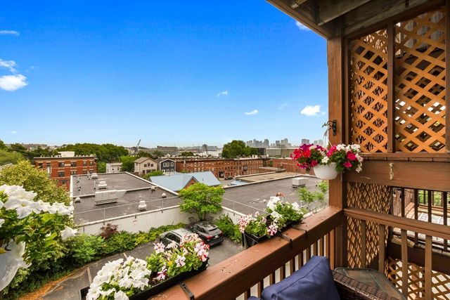 23 Chestnut St 3L, Chelsea, MA 02150