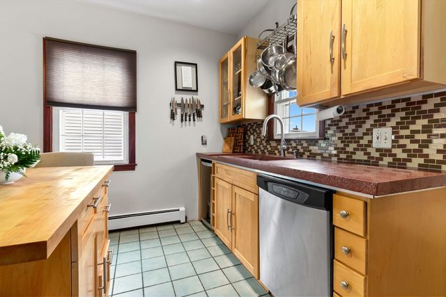 23 Chestnut St 3L, Chelsea, MA 02150