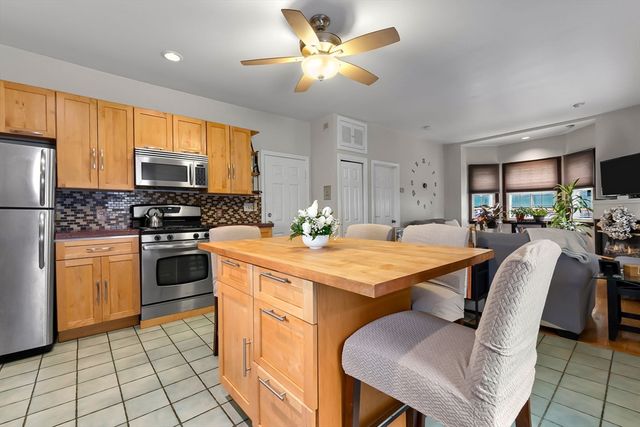23 Chestnut St 3L, Chelsea, MA 02150