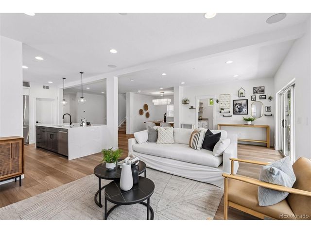 402 E Geneseo St, Lafayette, CO 80026