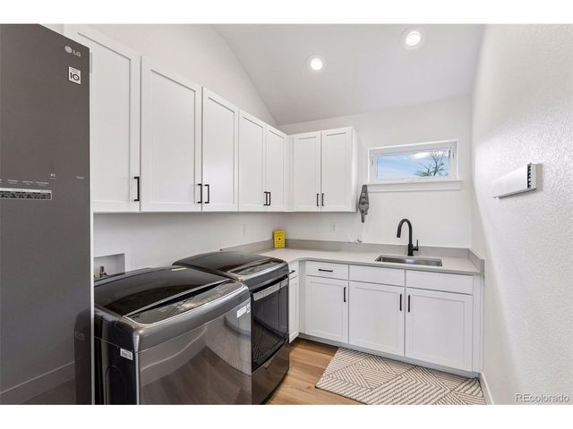 402 E Geneseo St, Lafayette, CO 80026