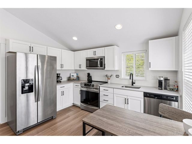 402 E Geneseo St, Lafayette, CO 80026