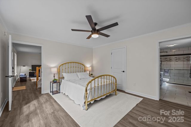 215 McCoy Cove, Black Mountain, NC 28711