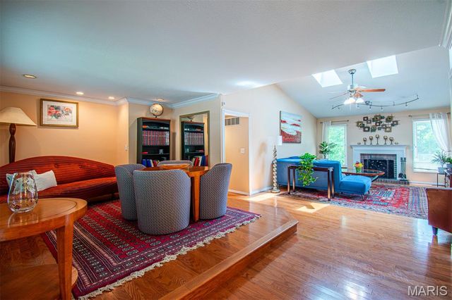 2025 RURLINE Drive, St Louis, MO 63146
