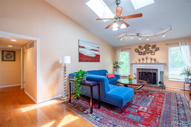 2025 RURLINE Drive, St Louis, MO 63146